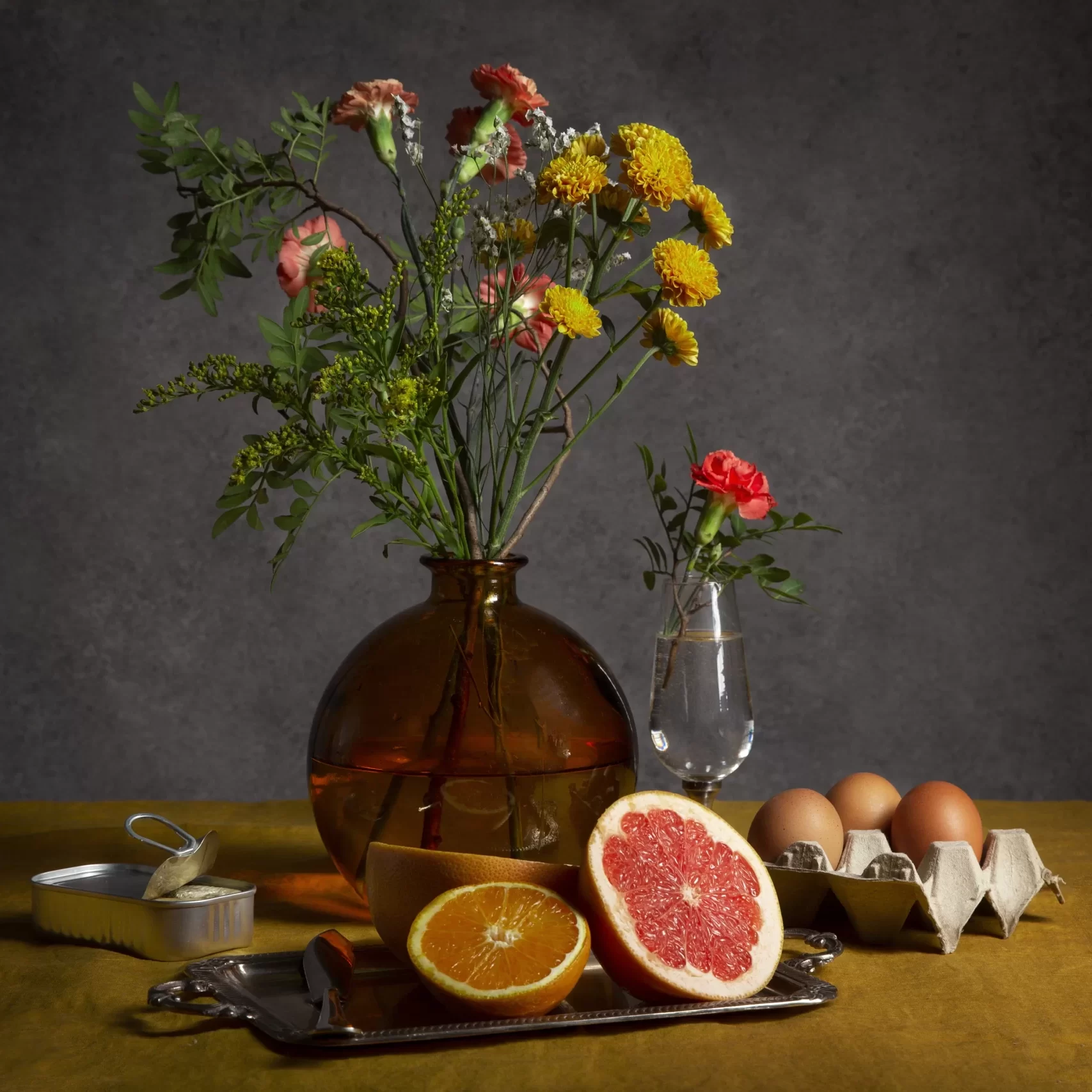 Grapefruit still life baroque style