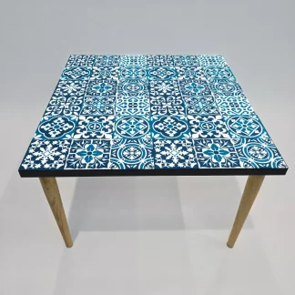 Table 043